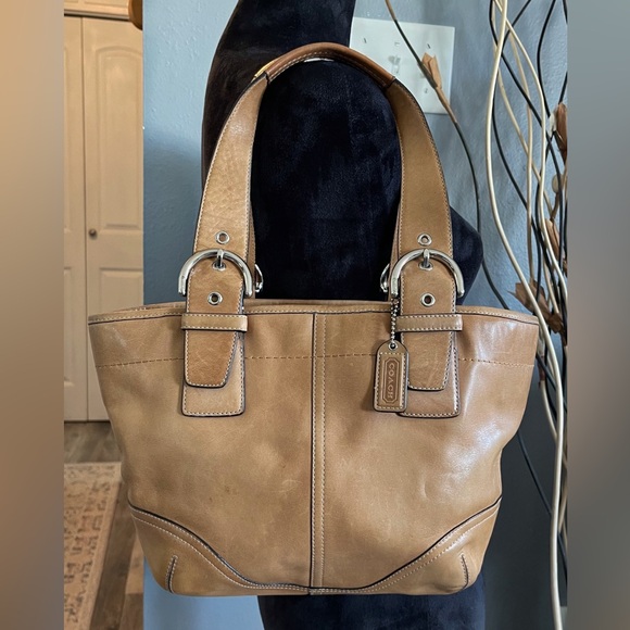 Coach Handbags - ❌SOLD❌Vintage Coach Leather Tan/Camel Color Shoulder/ Handbag